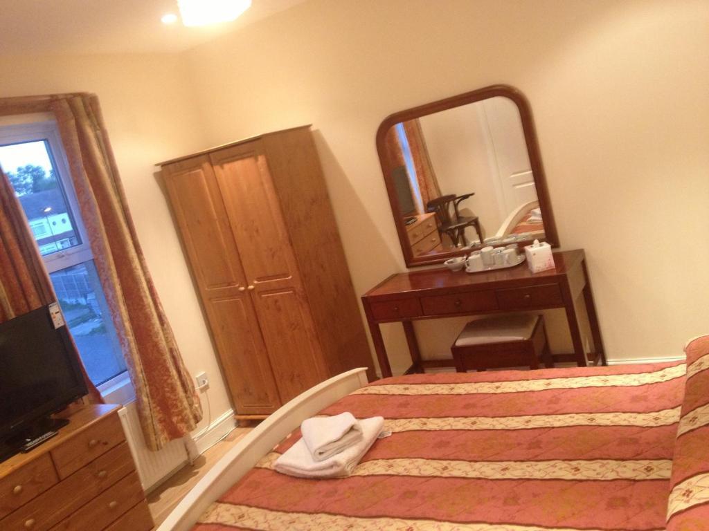 The Dharma Lodge Енфілд Номер фото