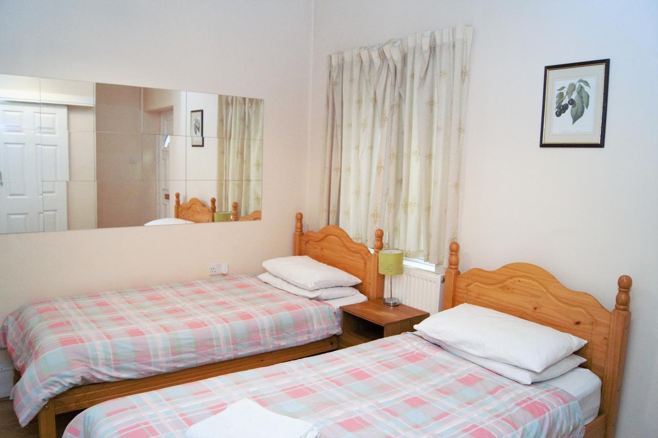 The Dharma Lodge Енфілд Екстер'єр фото